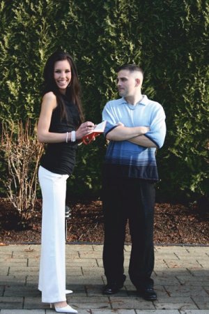 Постер к Amateurs UK (December 2020)